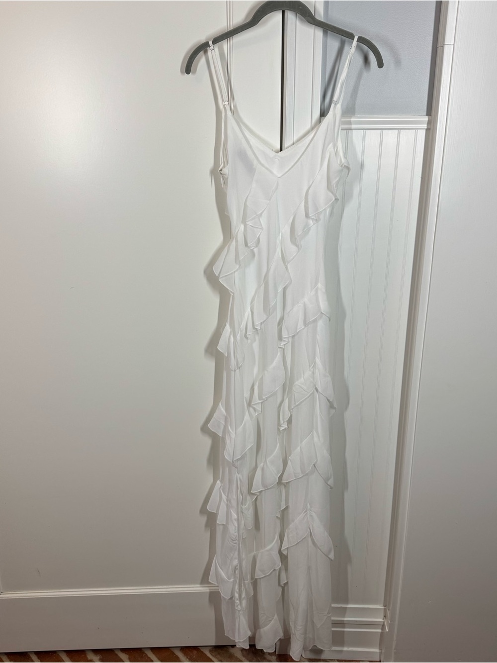 Petal & Pup Ciao Ruffles Maxi Dress in white size small bridal engagement vacay - Picture 7 of 8